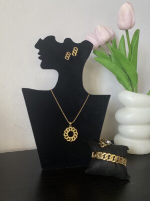 Set de joyería dorada de lujo